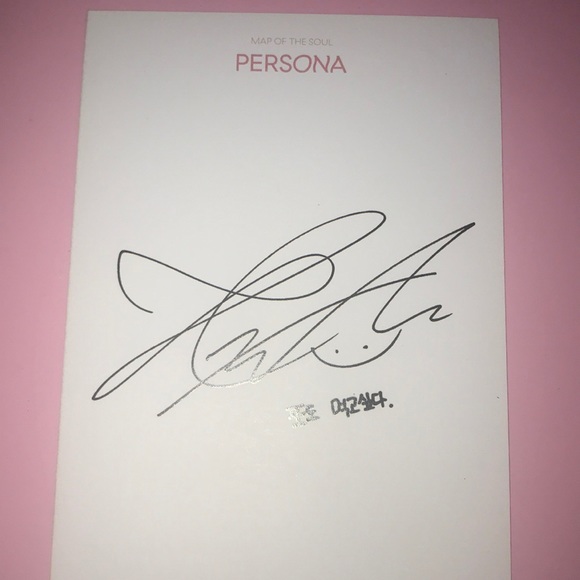 V signed photocard - Picture 2 of 3